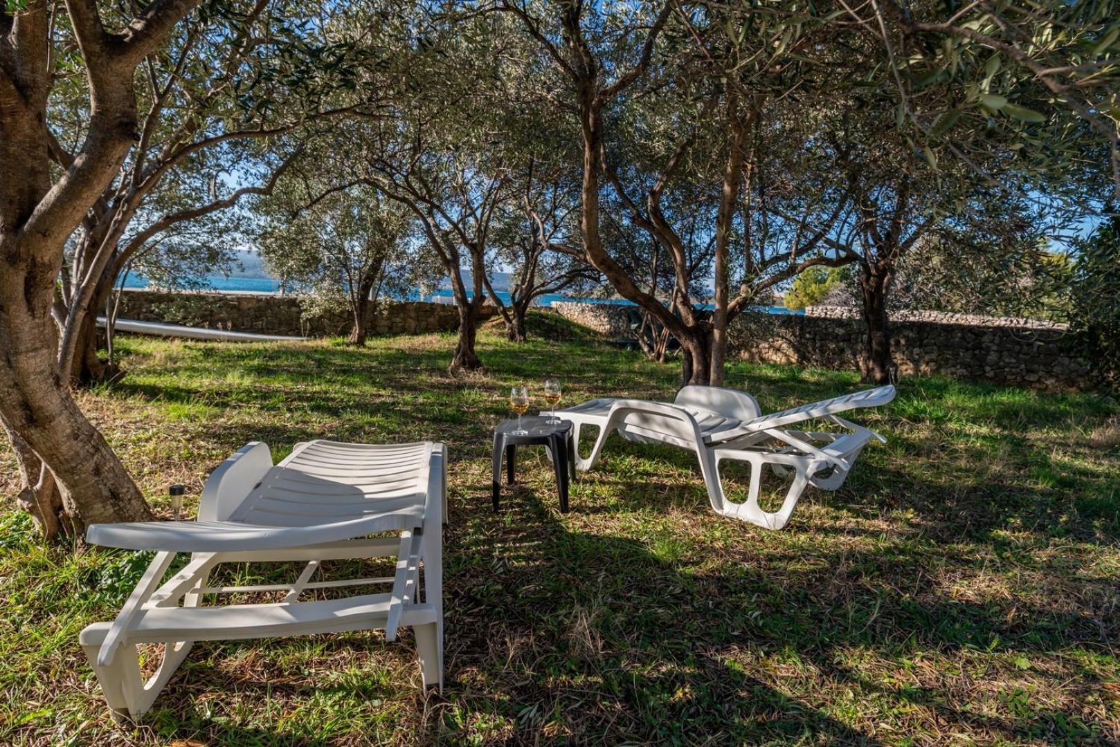 טוראני Beachfront Apartment Lostura מראה חיצוני תמונה